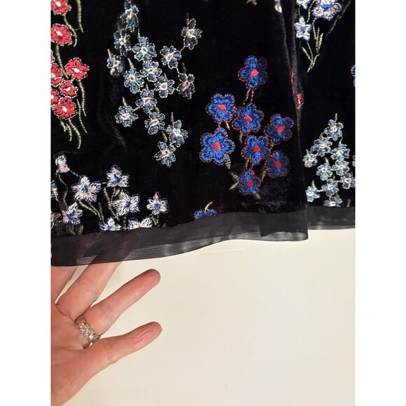Calvin Klein Black Velvet & Mesh Floral Embroidered Pencil Dress Sleeveless SZ 4 - Picture 5 of 11